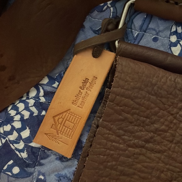 Handmade leather crossbody .. - Picture 2 of 4